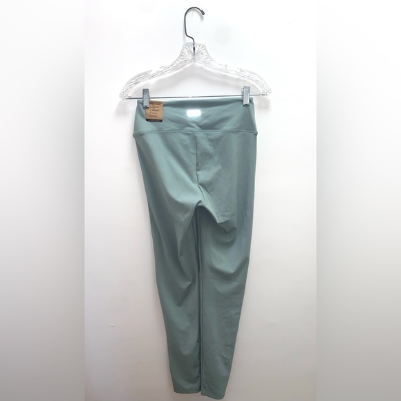 Victoria’s Secret Adjustable Waist Ruched Leggings Size Medium - Picture 3 of 4